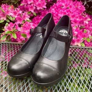 Dansko Fanny Wedge- BNWOT
